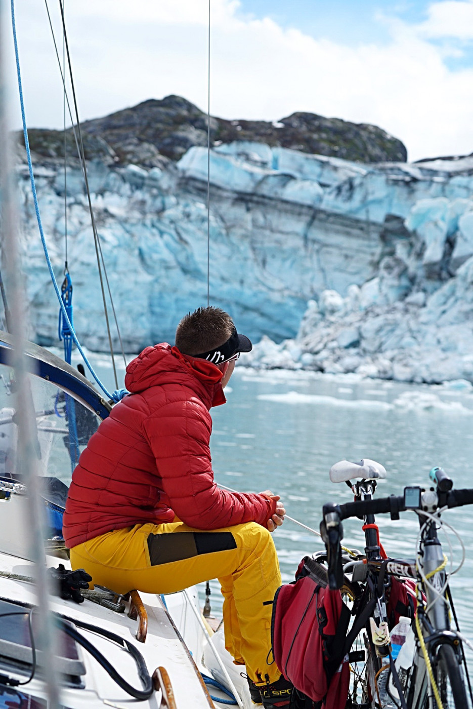 …zdevastovaný “Reid Glacier”, oteplovanie si neustále vyberá svoju daň